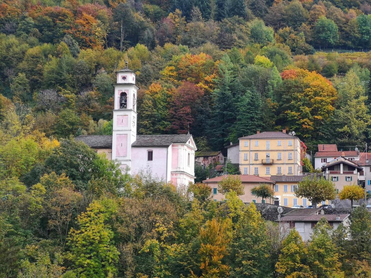 Bed and Breakfast La Capinera Muggio Экстерьер фото