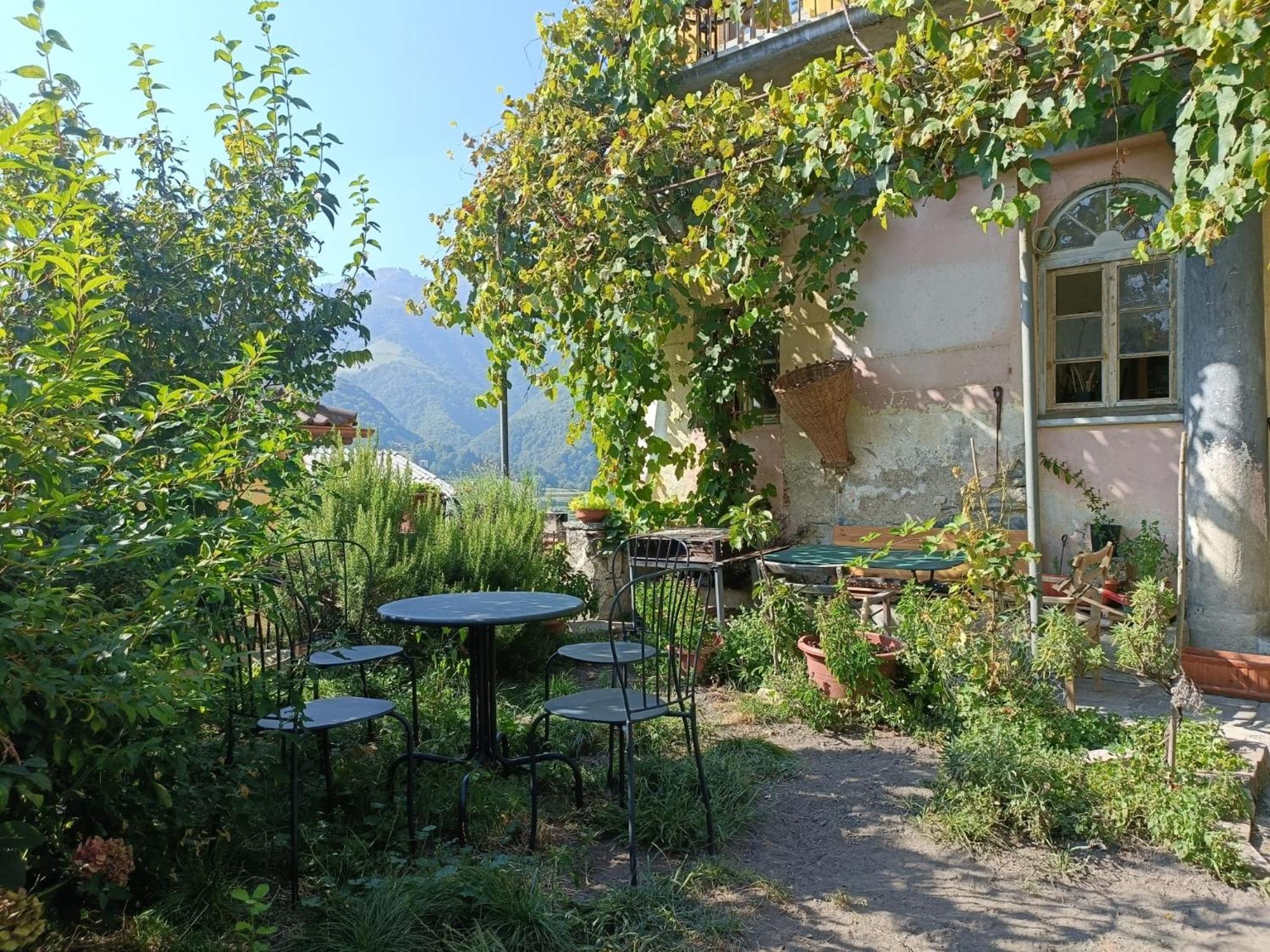 Bed and Breakfast La Capinera Muggio Экстерьер фото